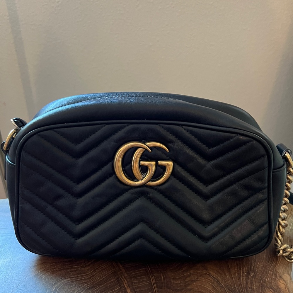 Gucci Black Leather GG Marmont Small Matelassé Shoulder Bag